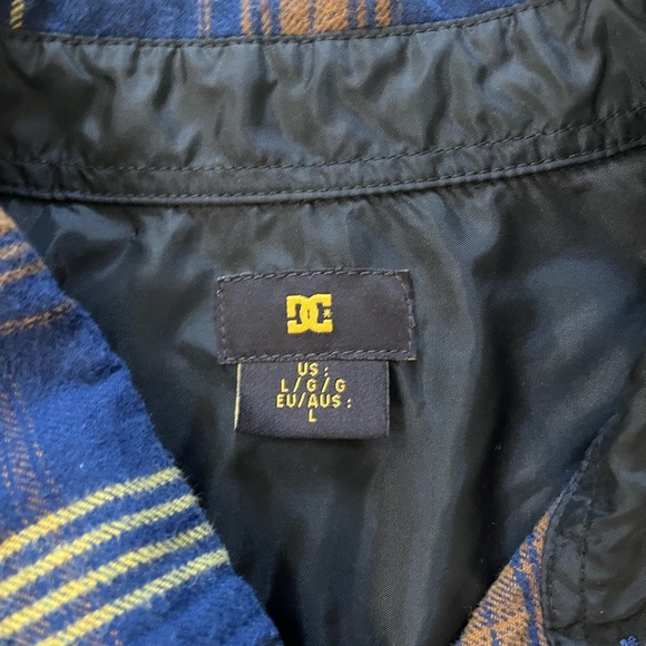 DC Men’s Blue and Brown Flannel - Picture 2 of 5